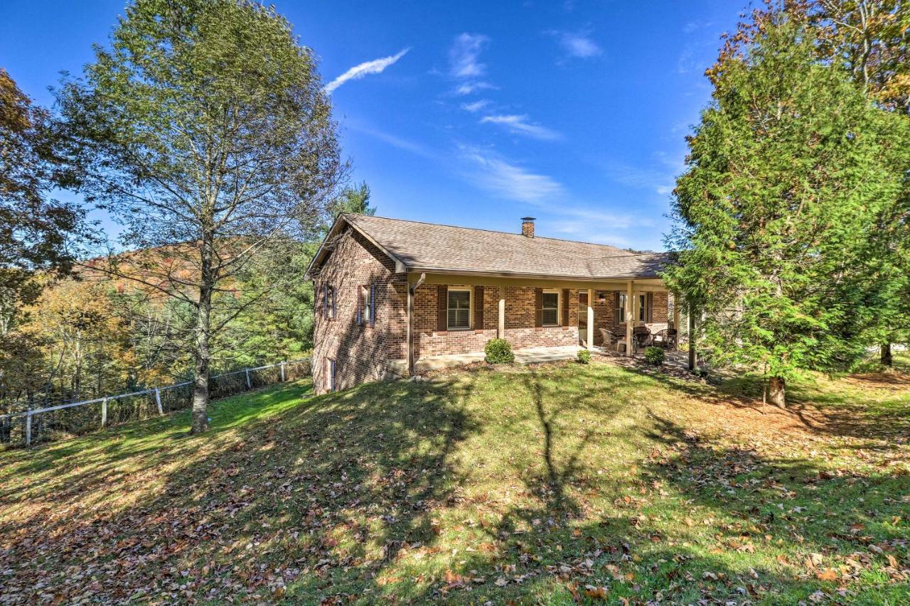 Welcoming Boone Getaway Near Hiking And Skiing! Buitenkant foto
